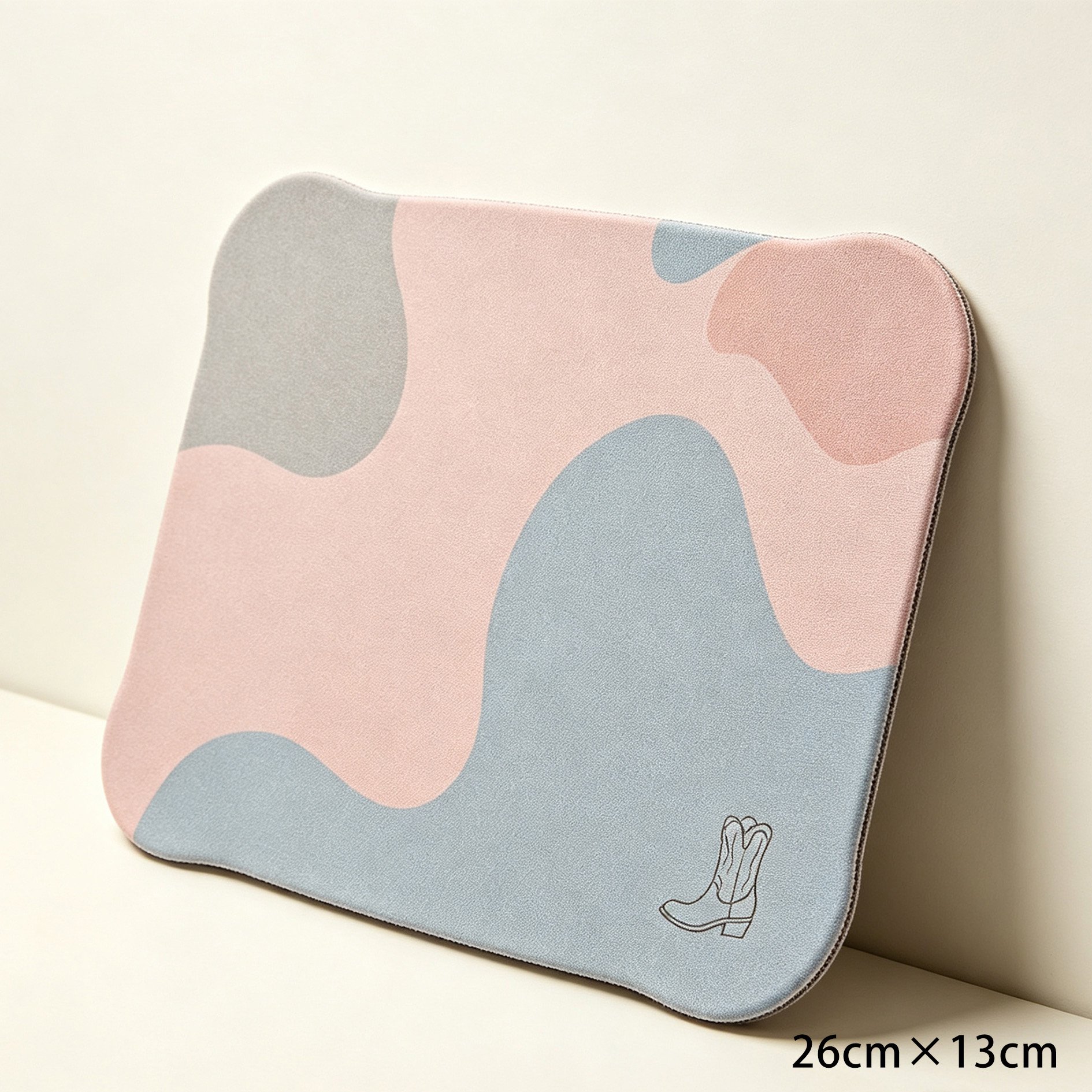 Non-slip denim mat detail with stylish matte finish