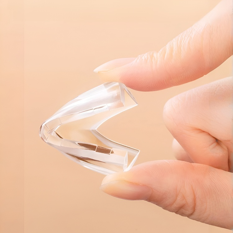 테이블 모서리 충돌 방지용 부드러운 패드