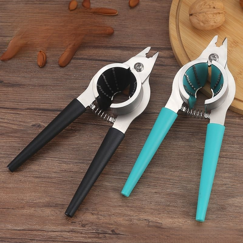 おしゃれで美しいステンレス製くるみ割り器