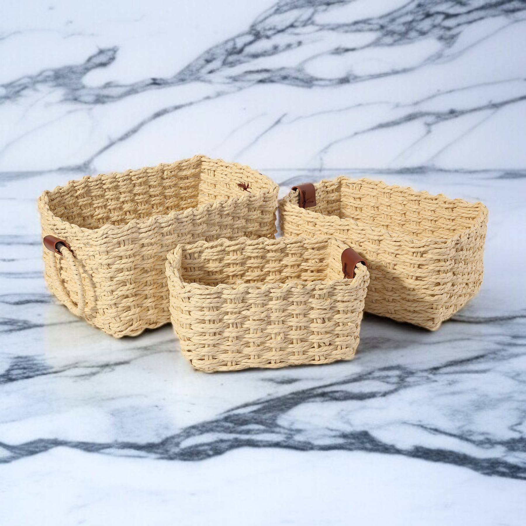 文房具収納に最適なラタンバスケット