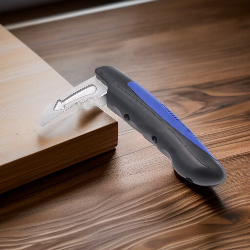 シートベルトカッターを搭載した安全ハンマー