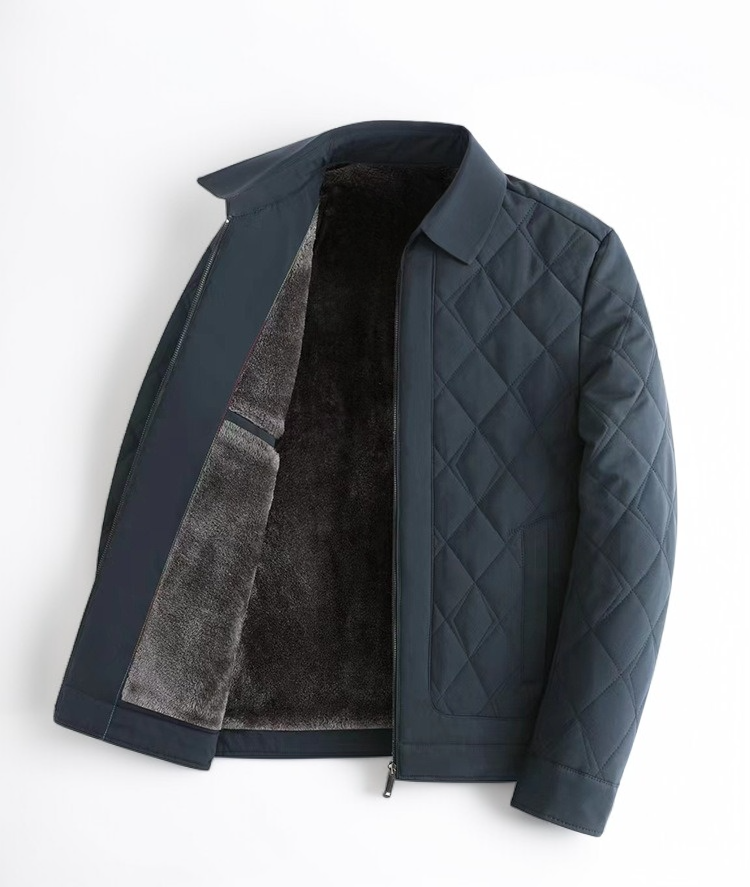 春秋にぴったりの軽量綿コート