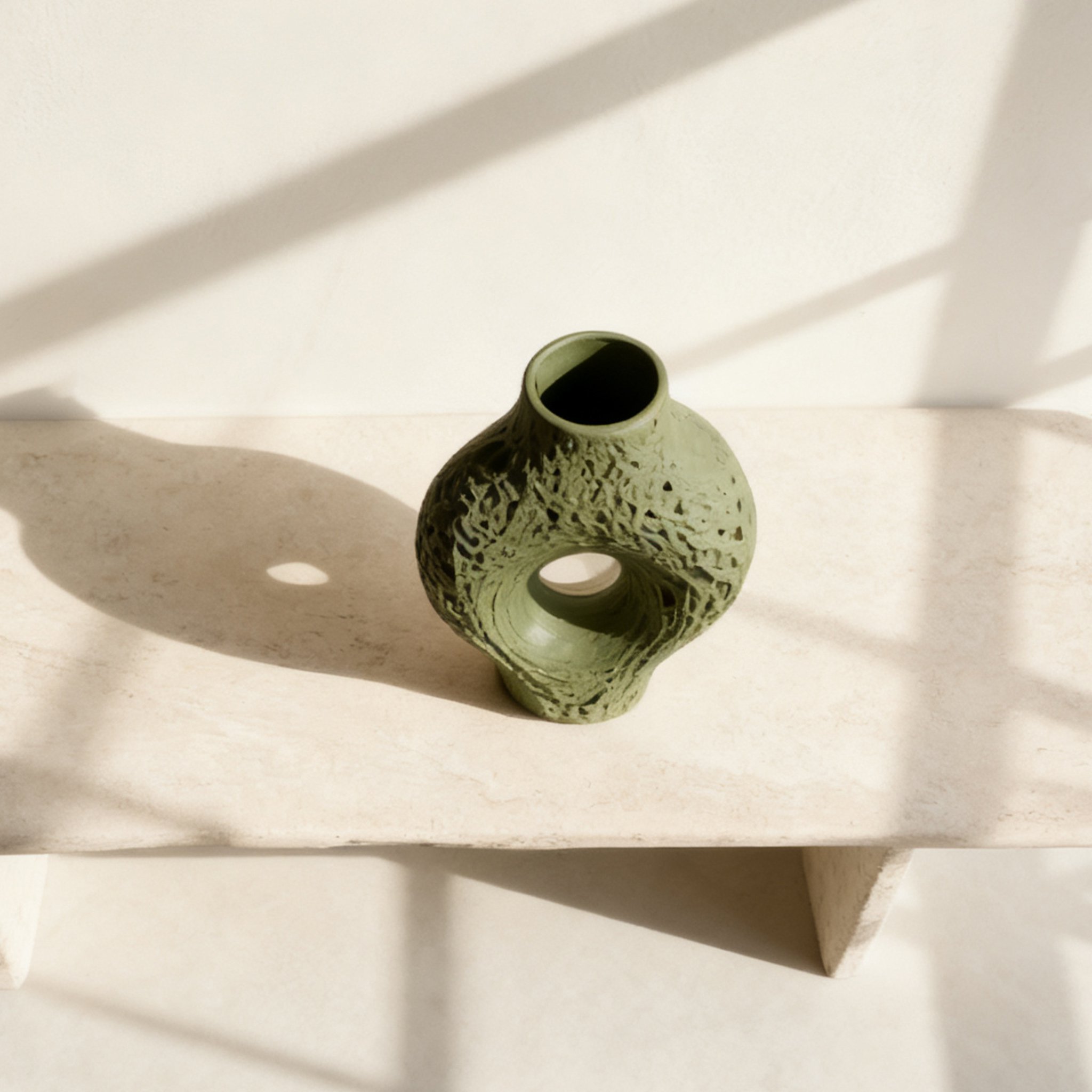 モダンデコレーションフィギュア全体画像