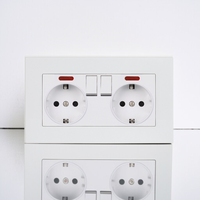 에너지 절약형 16A 유럽식 콘센트 패널