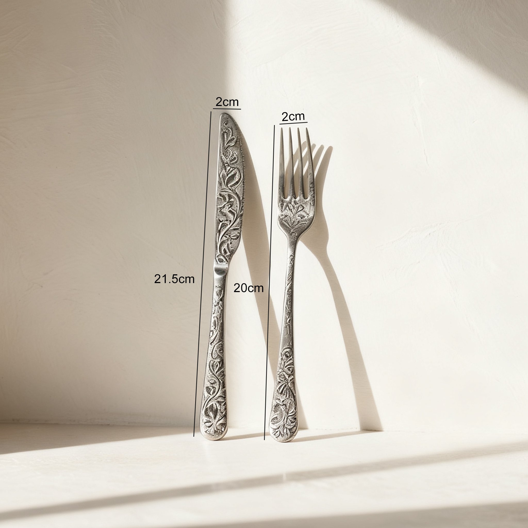 スプーン・フォーク・ナイフが揃った4組セット