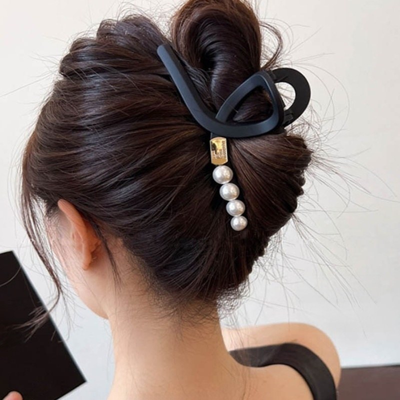 後ろ頭用ヘアクリップ