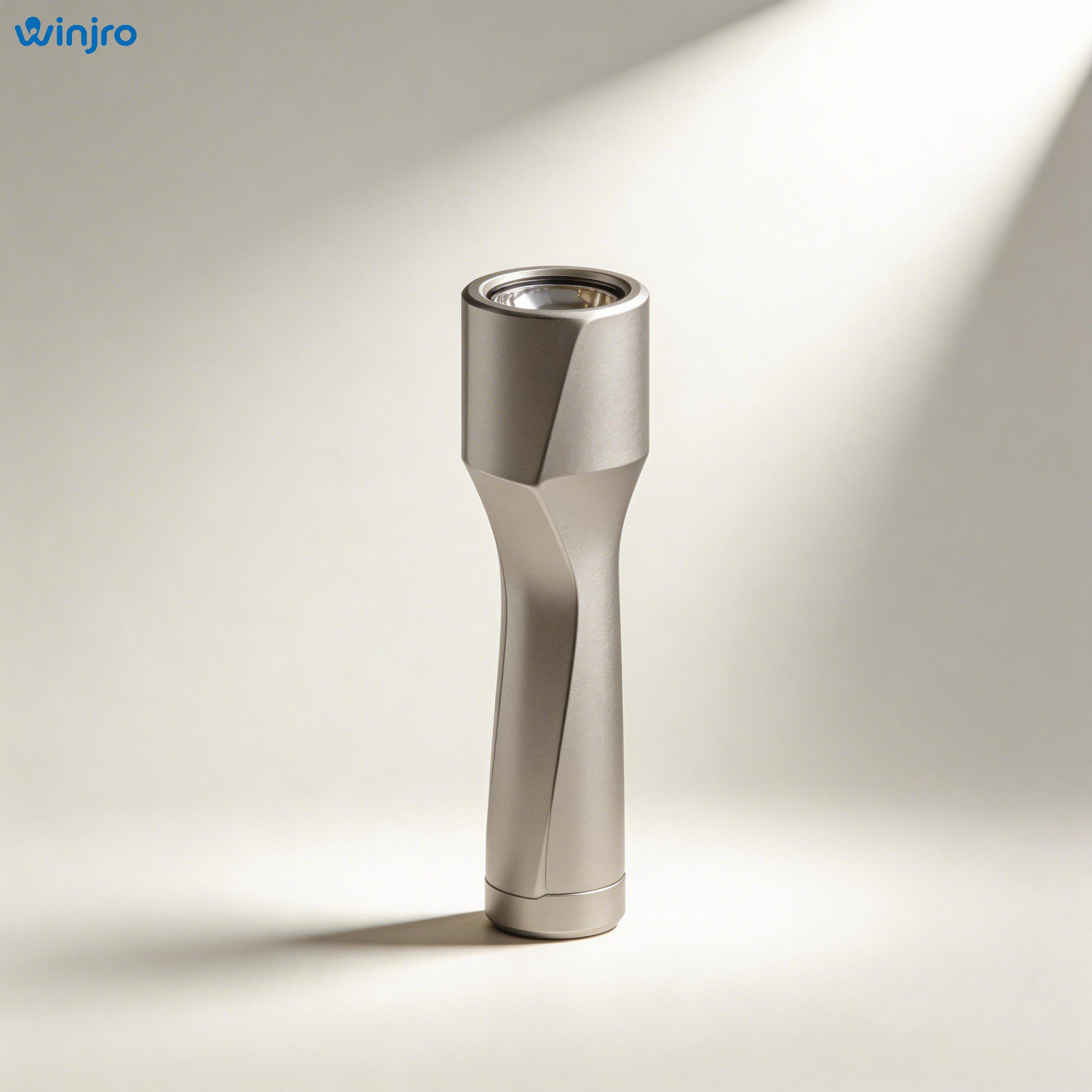 ไฟฉายขนาดเล็กพกพา (แพ็ค 3 ชิ้น)