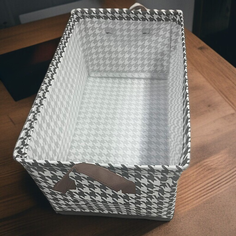 家庭用折りたたみ式衣類整理ボックスの全体写真