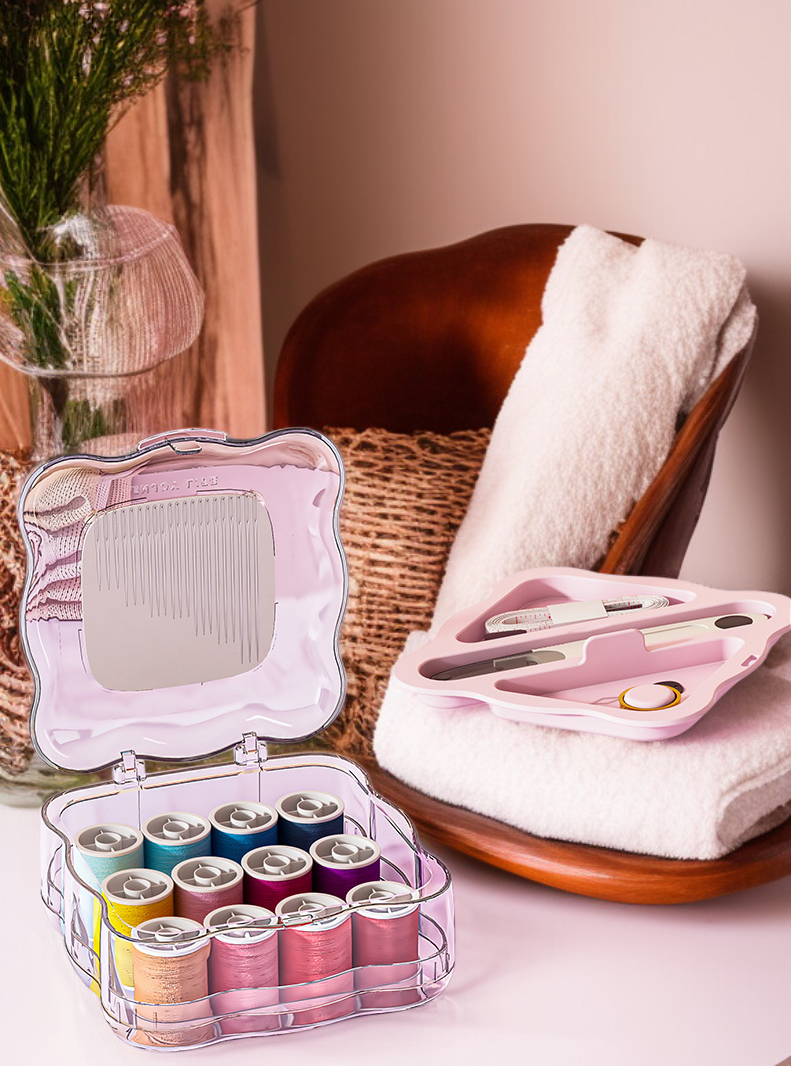 Compact magnetic sewing box for needles and threads