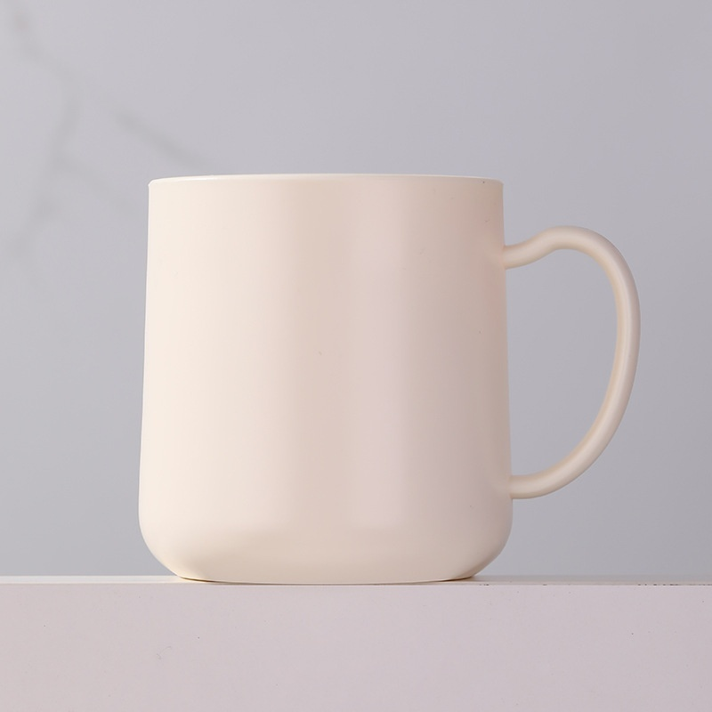 Thick, simple and fashionable mouthwash cup