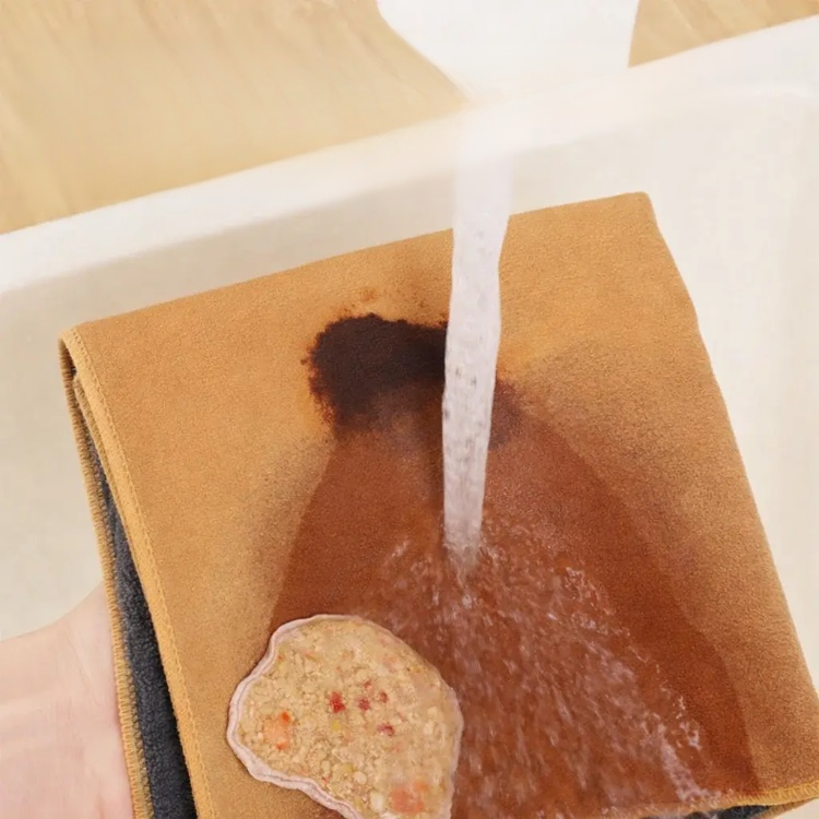 Daim-like Surface Cleaning Cloths