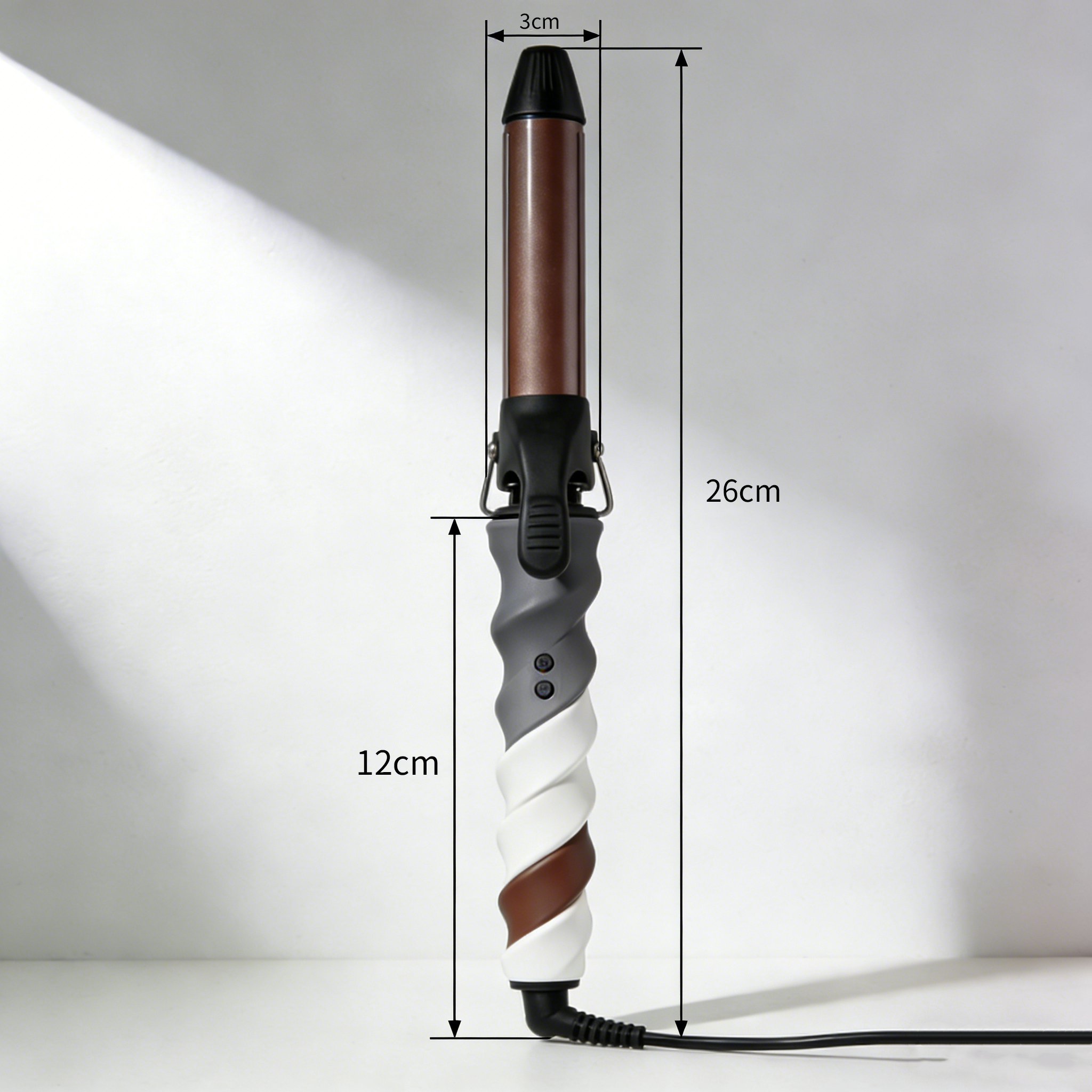 Εύκολη χρήση ψαλιδιού για μπούκλες στα μαλλιά