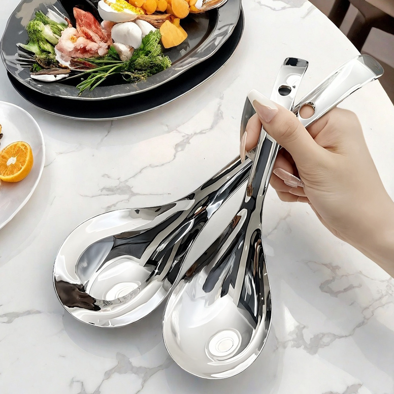 ทัพพีขนาดใหญ่สำหรับซุปและโจ๊ก