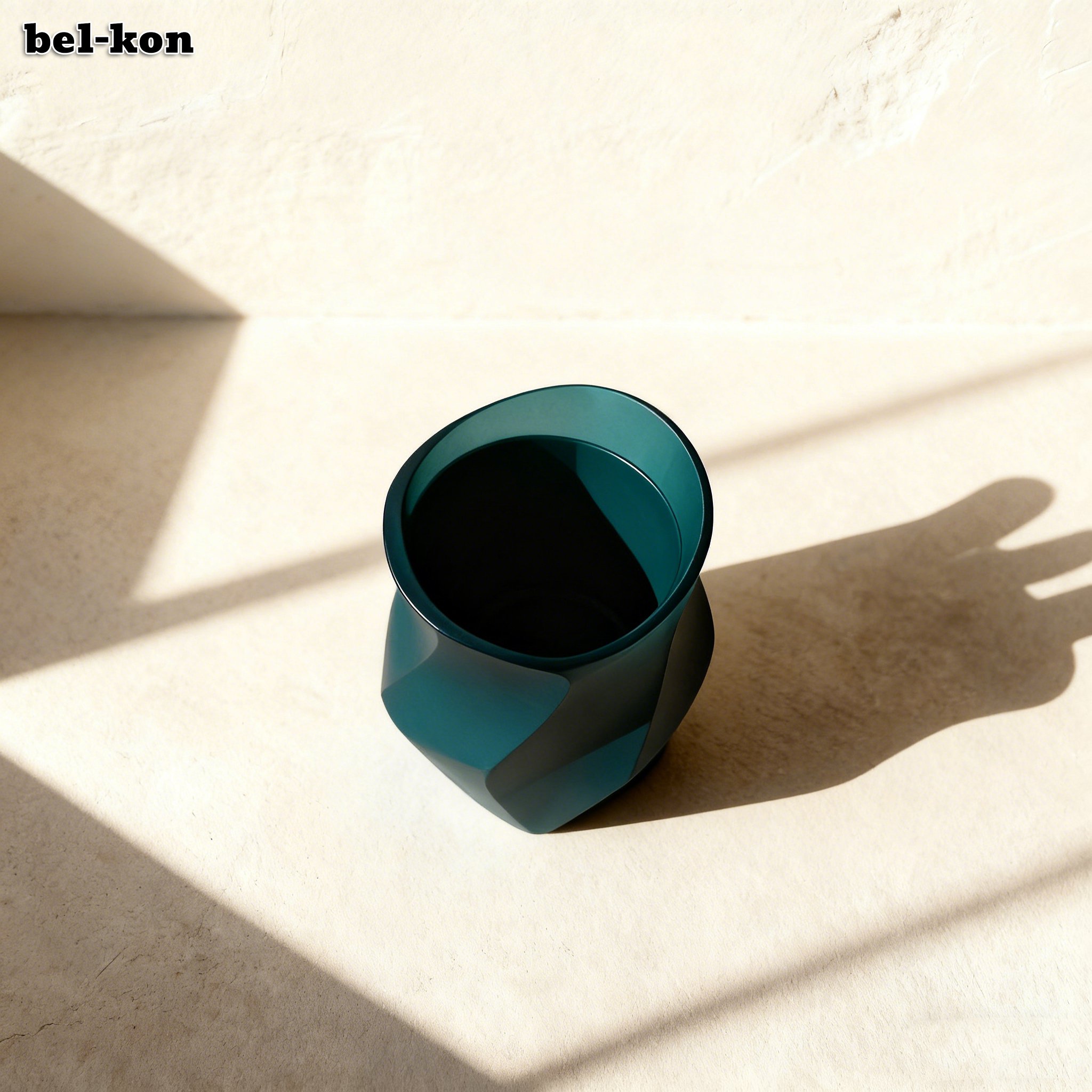 หลอดเก็บแปรงแต่งหน้าแบบหมุนได้