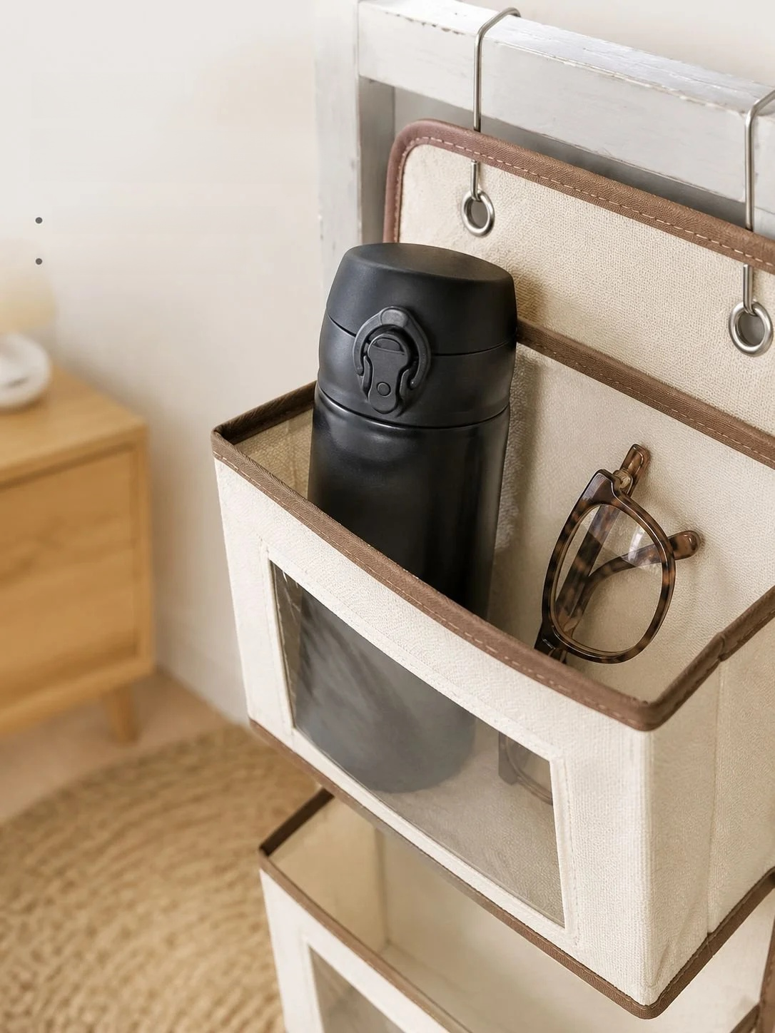 Facilité d'installation de l'Étagère de lit sans l'utilisation d'outils