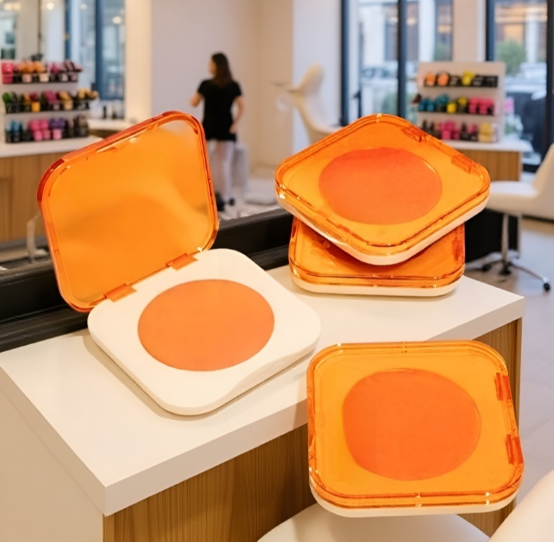 촉촉함이 느껴지는 블러셔 밤 질감