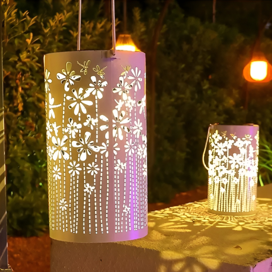 Outdoor solar-powered dragonfly night light