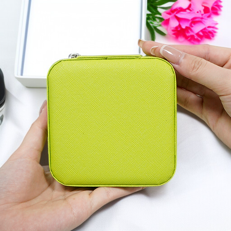 Praktische Mini-Schmuckschatulle für Ringe und Ohrringe