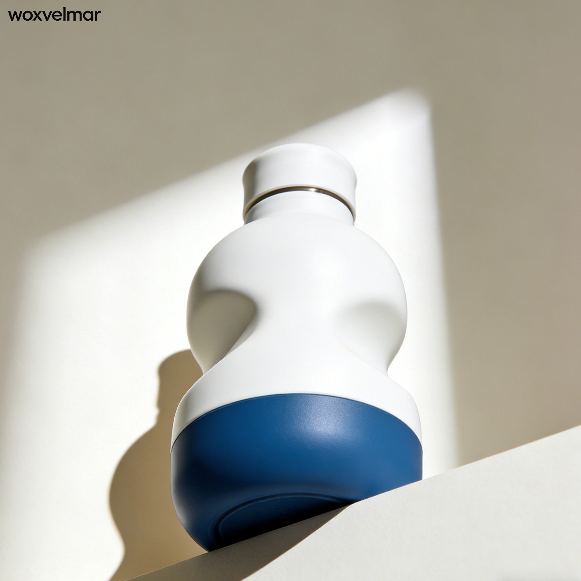 アウトドア用に最適なウォーターボトル