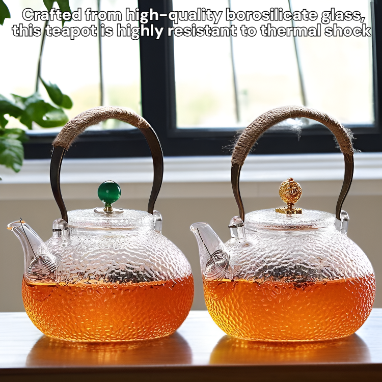 Teapot made of borosilicate glass