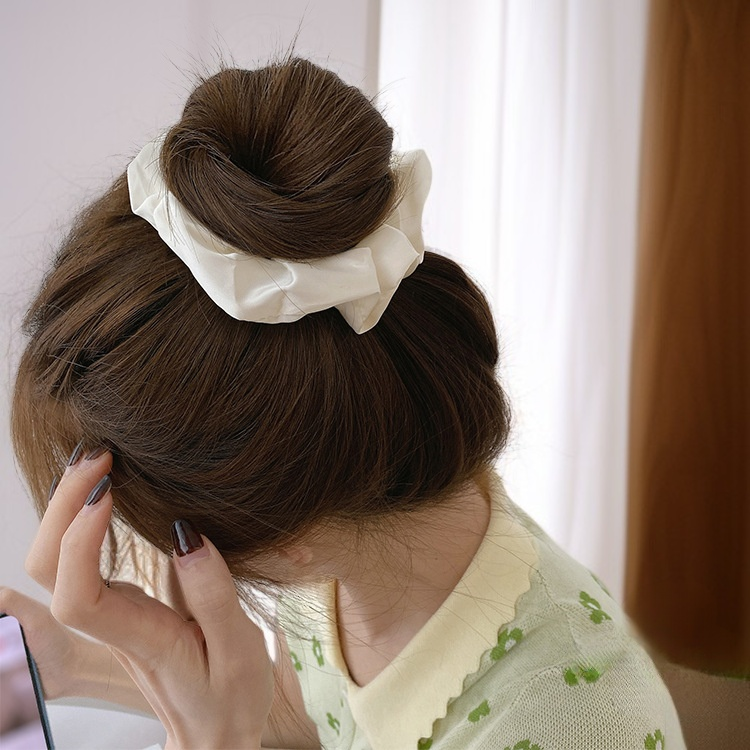 ヘアタイとシュシュ