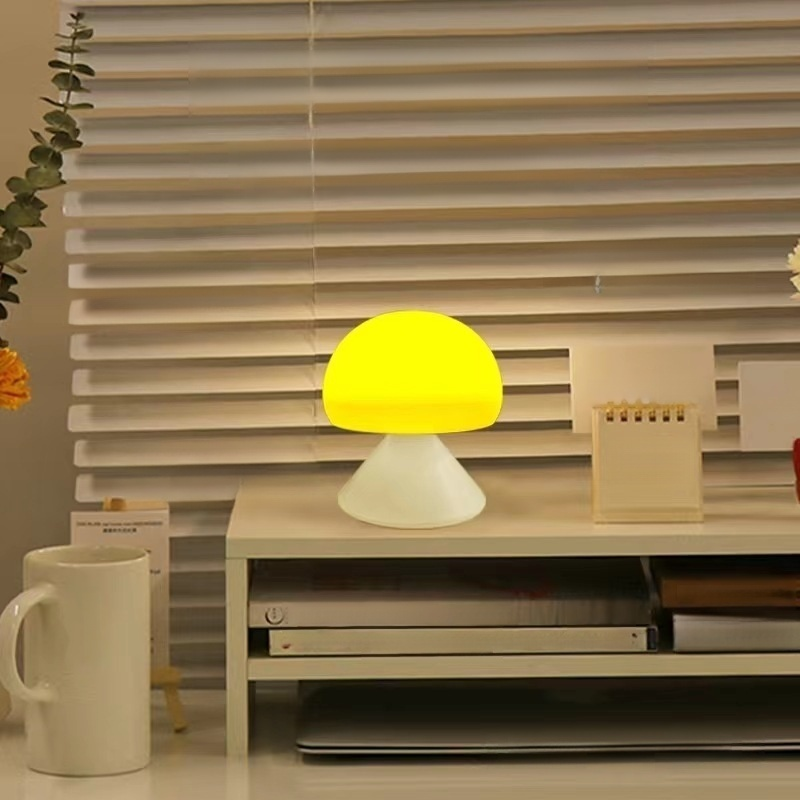 따뜻한 버섯 모양 야간 조명
