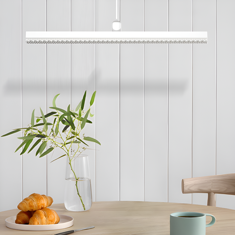 나사형 받침대가 있는 긴 스트립형 크리스탈 샹들리에, 매우 밝고 에너지 절약형 램프