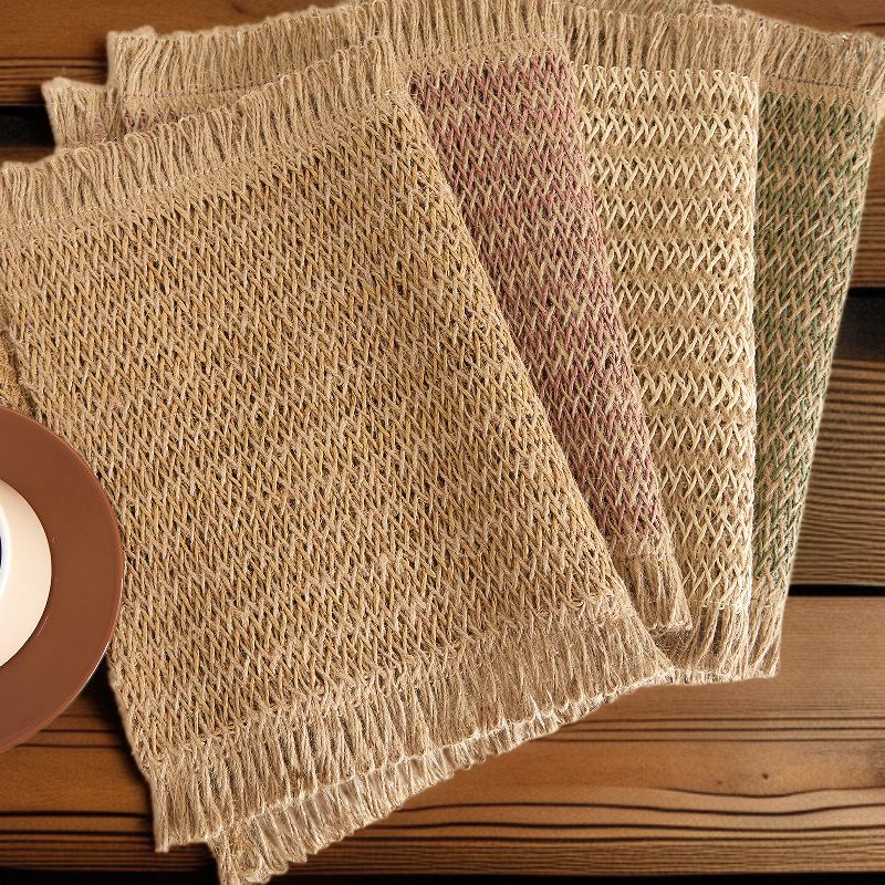 실내 바닥에 깔린 미끄럼 방지 쿠션