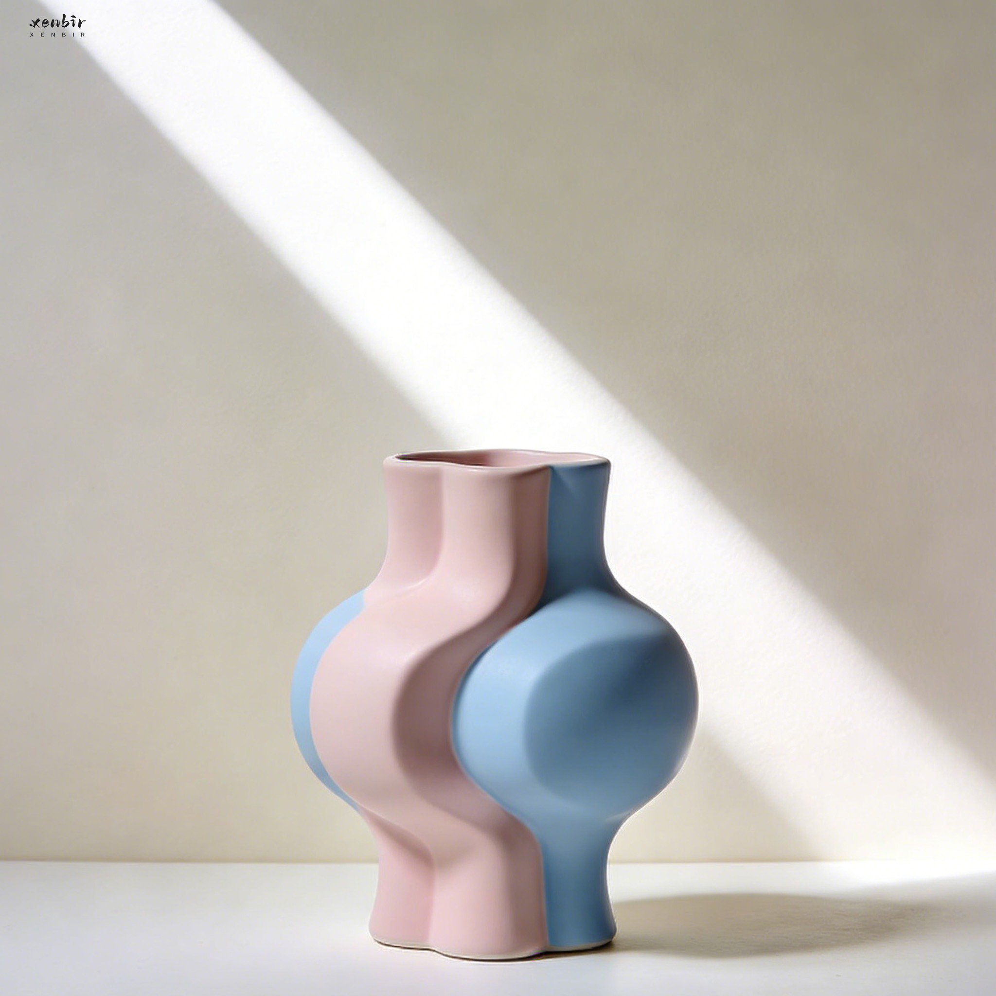 แจกันตกแต่งสไตล์โมเดิร์นดีไซน์หรูหรา