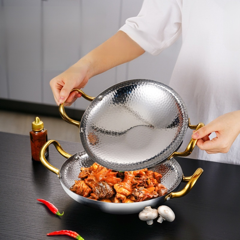 หม้อแห้งลายเกล็ดหิมะตอกลาย