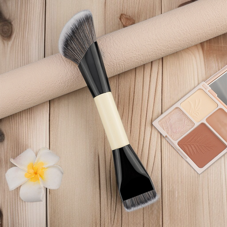 Makeup brush set featuring a dual head design for convenience