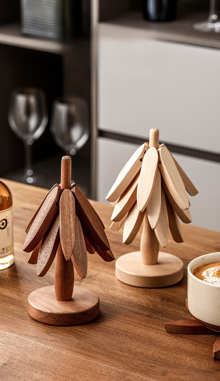 Beech wood insulation pad for hot pots