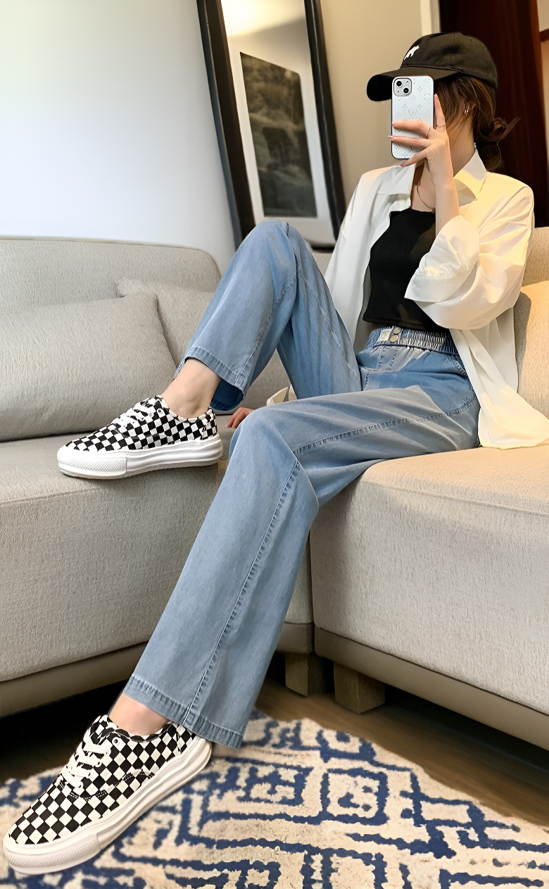 여성 청바지 허리라인 클로즈업