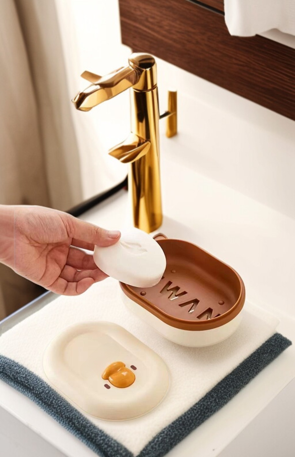 肥皂盒搭配旅行洗漱用品