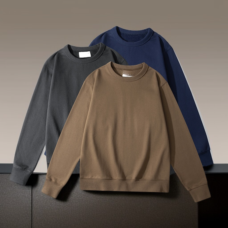 다양한 컬러의 풀오버 스웨트셔츠