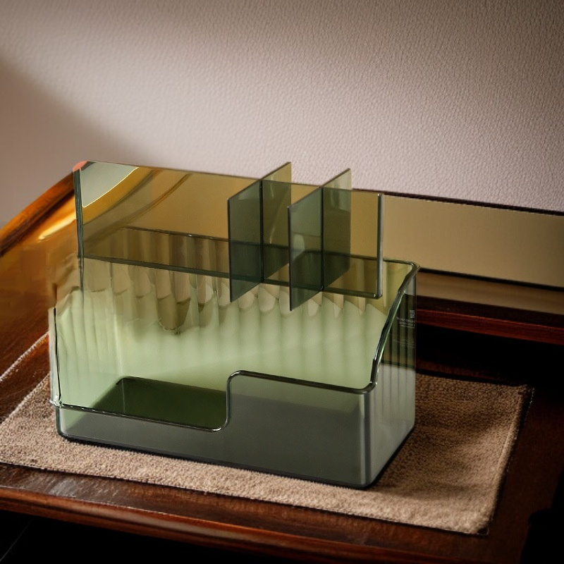 ชั้นเก็บลิปสติกและแปรงแต่งหน้าหรูหราบนโต๊ะ