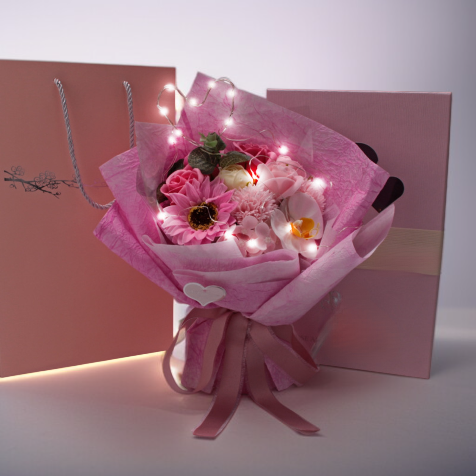 ดอกไม้ประดิษฐ์คุณภาพสูง