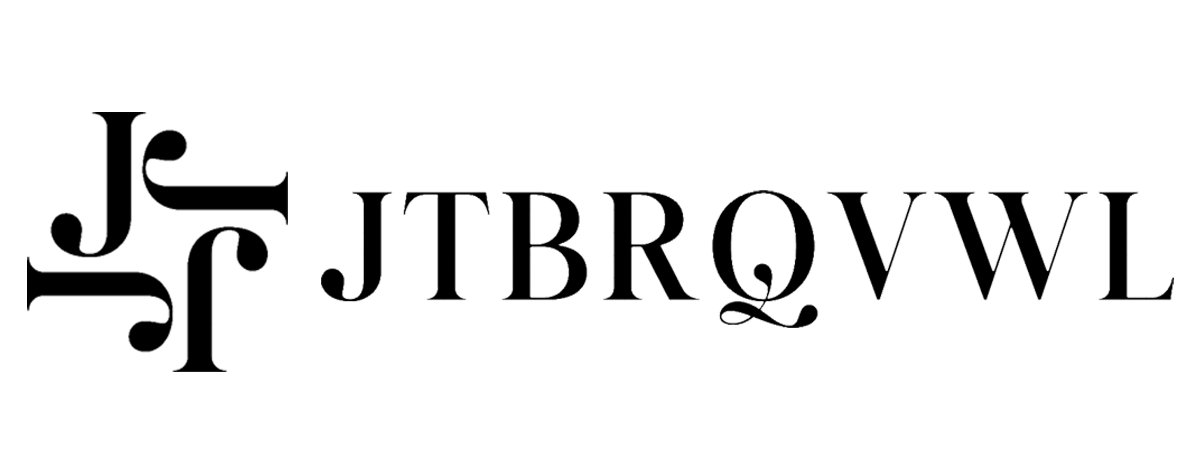 質感のある木製コーヒーテーブル