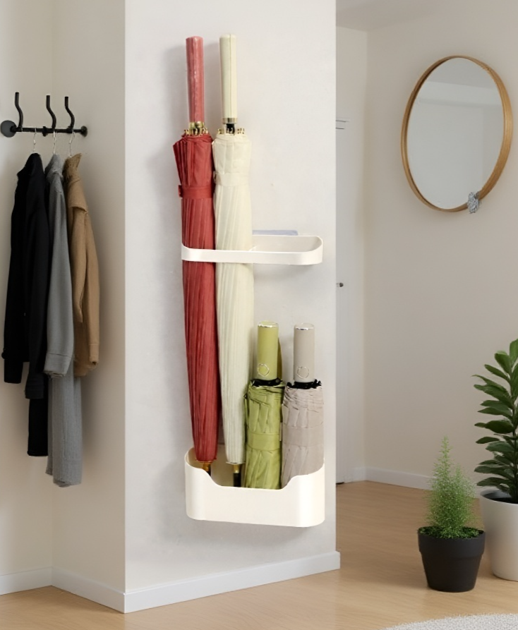 좁은 공간에 적합한 우산 벽걸이 선반 사용 예시
