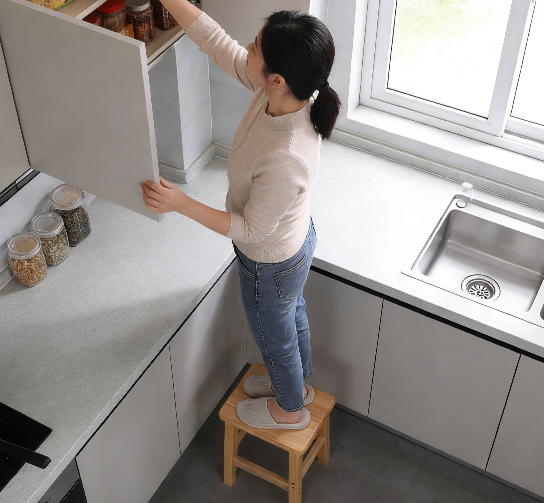 내추럴 인테리어에 어울리는 사각 스툴