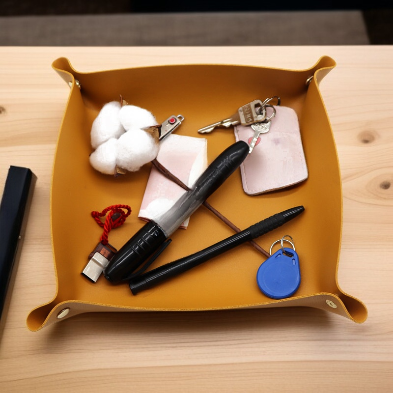 レザー製デスクトップ収納トレイ