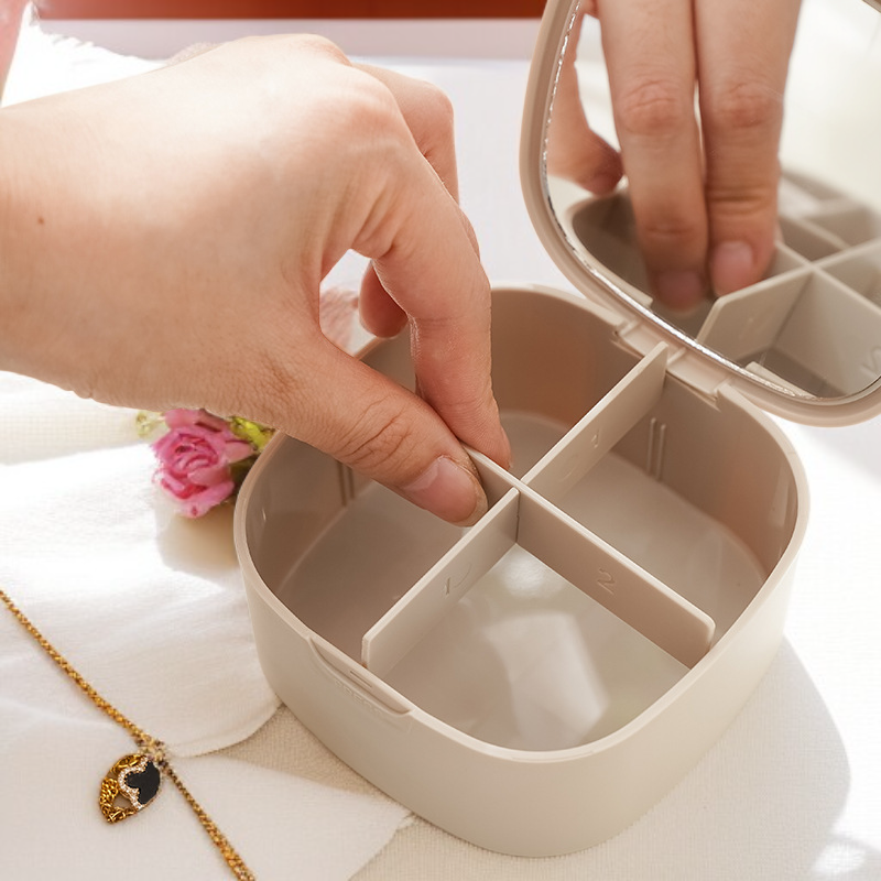 Boîte de rangement portable pour accessoires de maquillage et bijoux