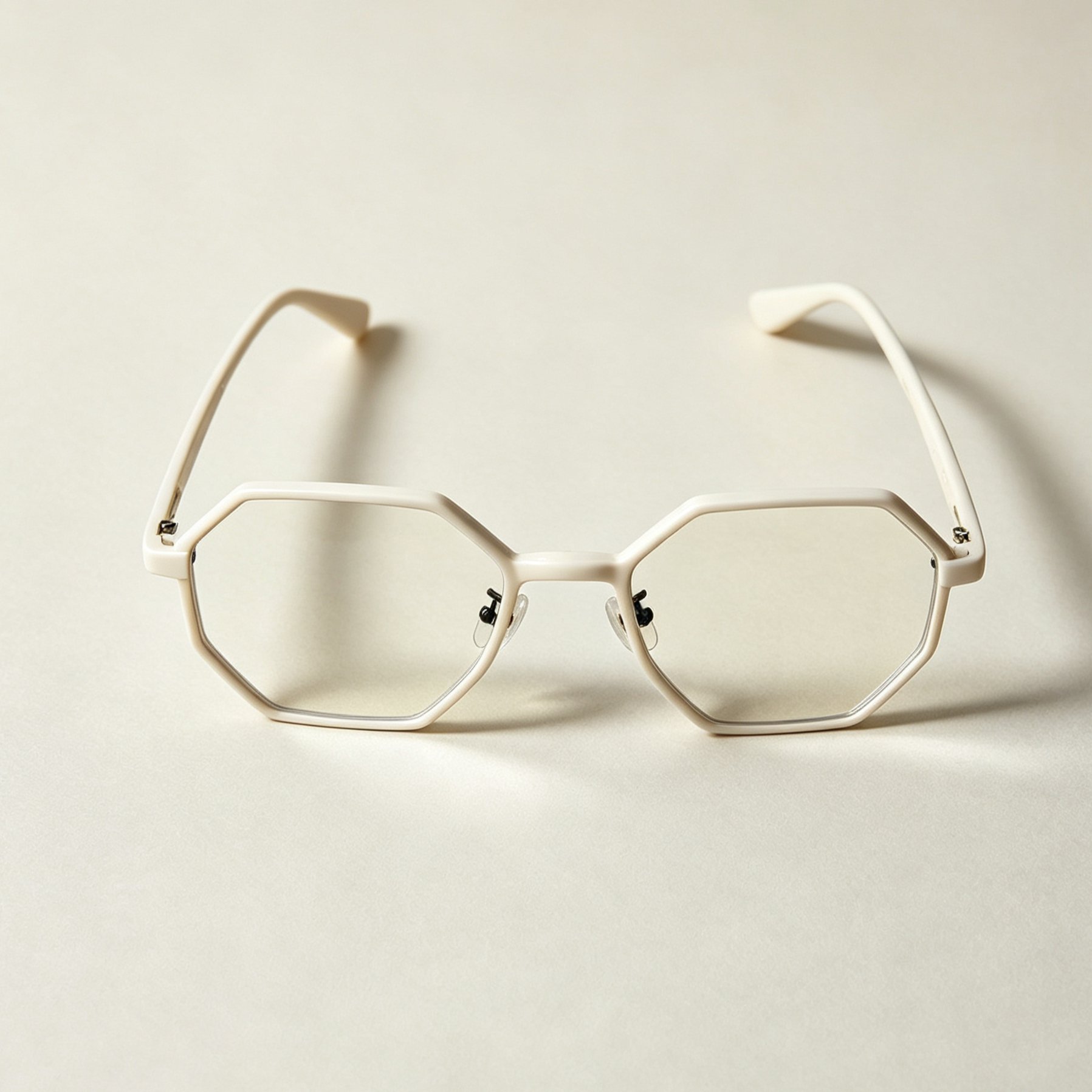 Front view of Rhombus Fashion Eyeglass Frames