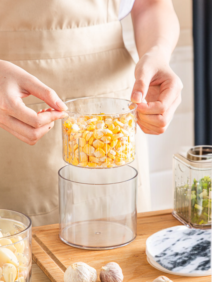 깔끔한 주방 정리를 위한 아스팔트 수납함 사용 예시