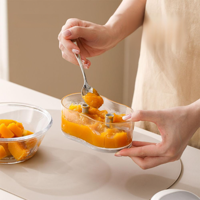 Multi-functional manual garlic mincer