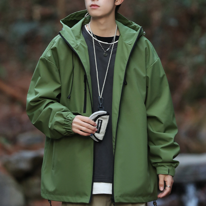 후드 분리 가능한 기능성 아웃도어 재킷 디테일