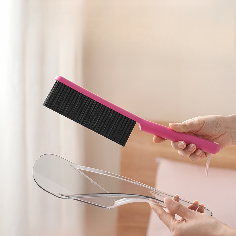 소프트 브러시가 장착된 침대 청소기 근접 사진