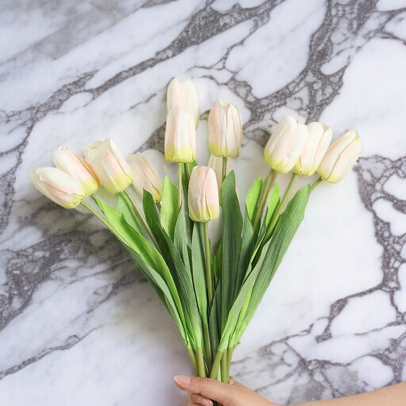 توليب زهرة اصطناعية