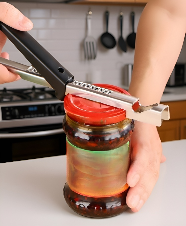 Vista lateral del abrelatas de acero inoxidable