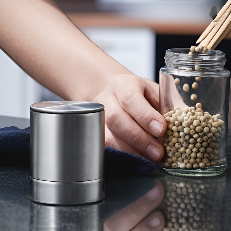 手動ペッパーグラインダー